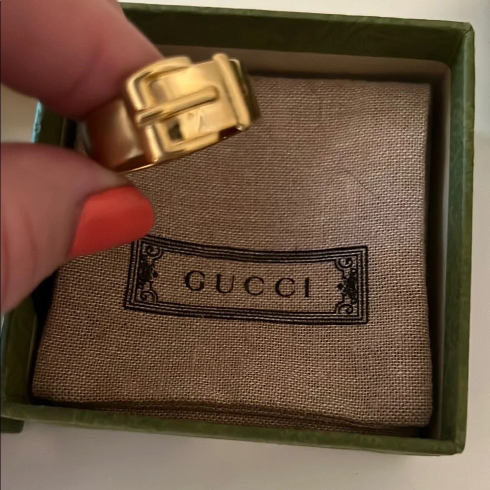 Gucci Gold Scarf Ring - Picture 2 of 4